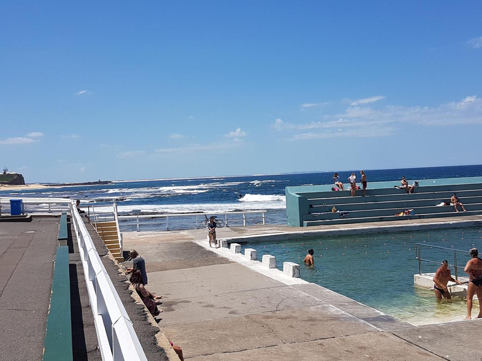 Arena Luxury Beachfront Apartment นิวแคสเซิล ภายนอก รูปภาพ